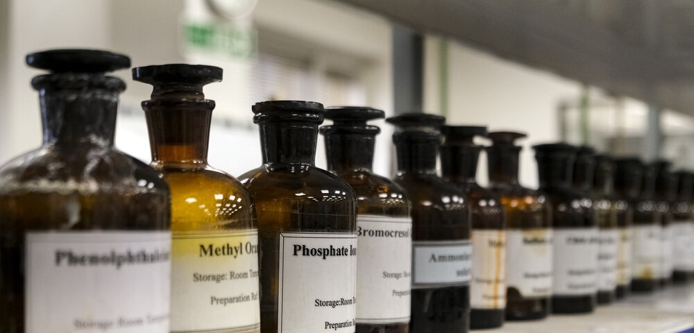 افتتاح 5 پروژه دارویی و رونمایی از 8 داروی دانش بنیان جدید توسط شستا