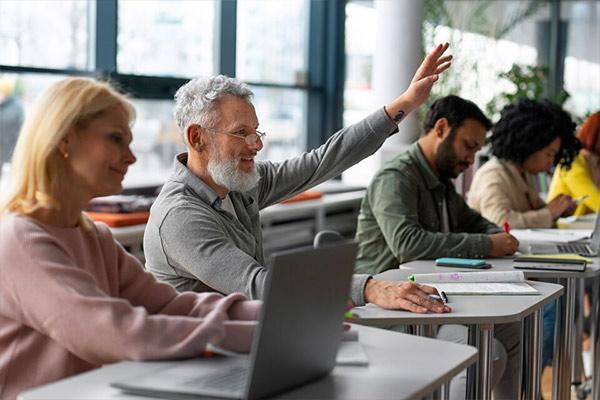 مهاجرت تحصیلی در سن بالا آیا امکانپذیر است؟ مهاجرت تحصیلی در سن بالا آیا امکانپذیر است؟