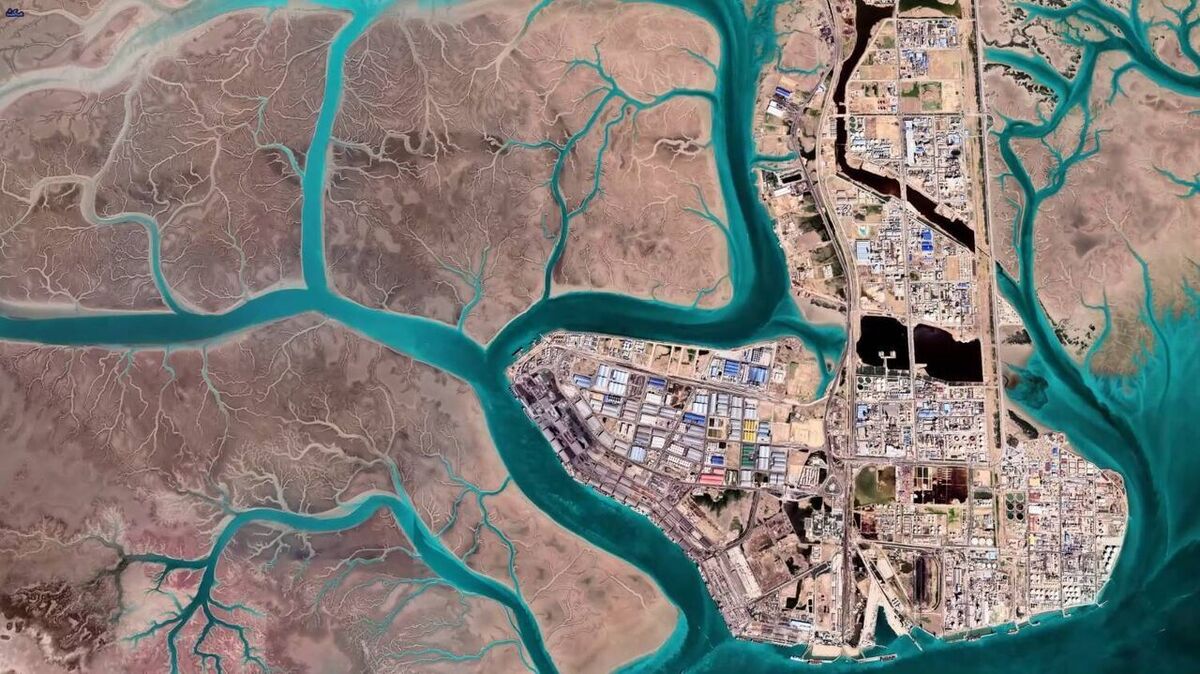 پروژه احداث زیرساخت‌های اراضی ۶۰۰ هکتاری بندر امام (ره) کلید زده شد