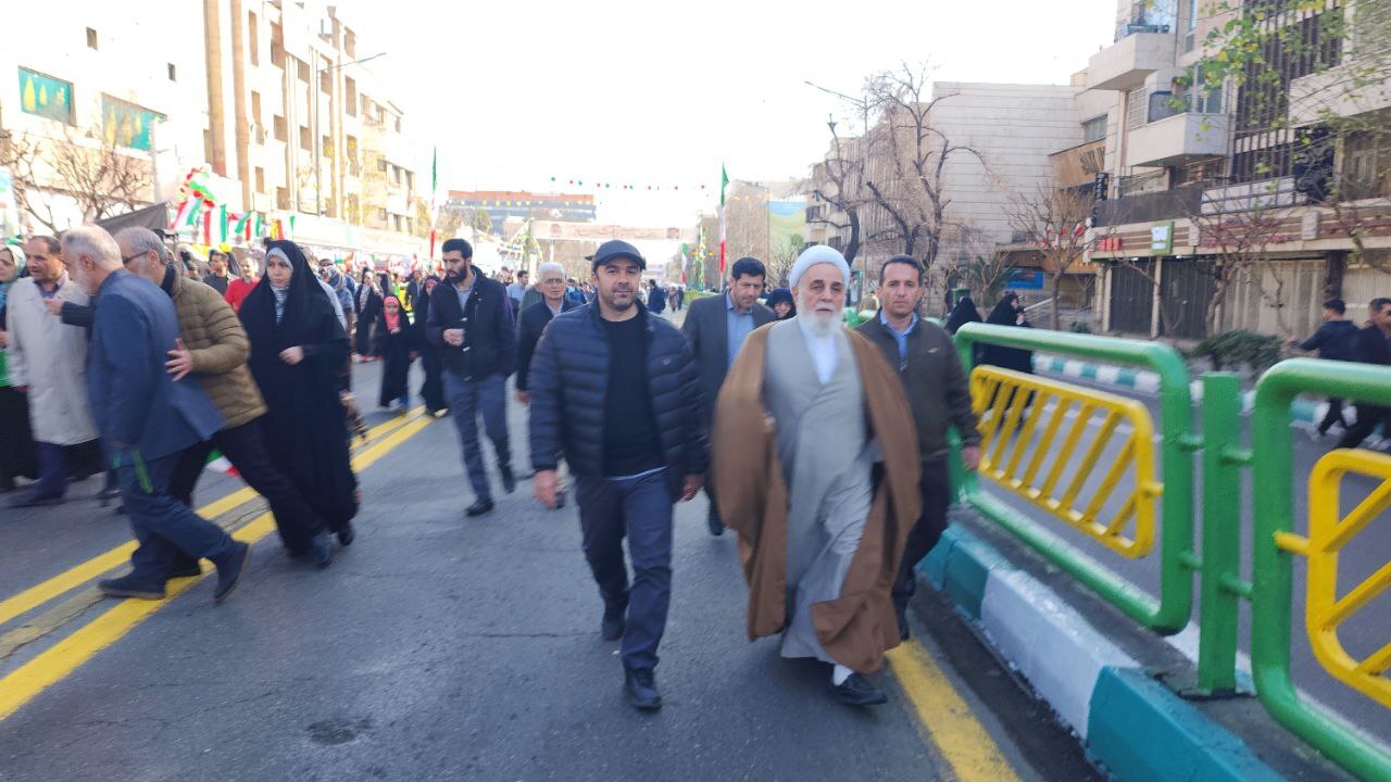 راهپیمایی چهل و پنجمین سالگرد پیروزی انقلاب اسلامی آغاز شد