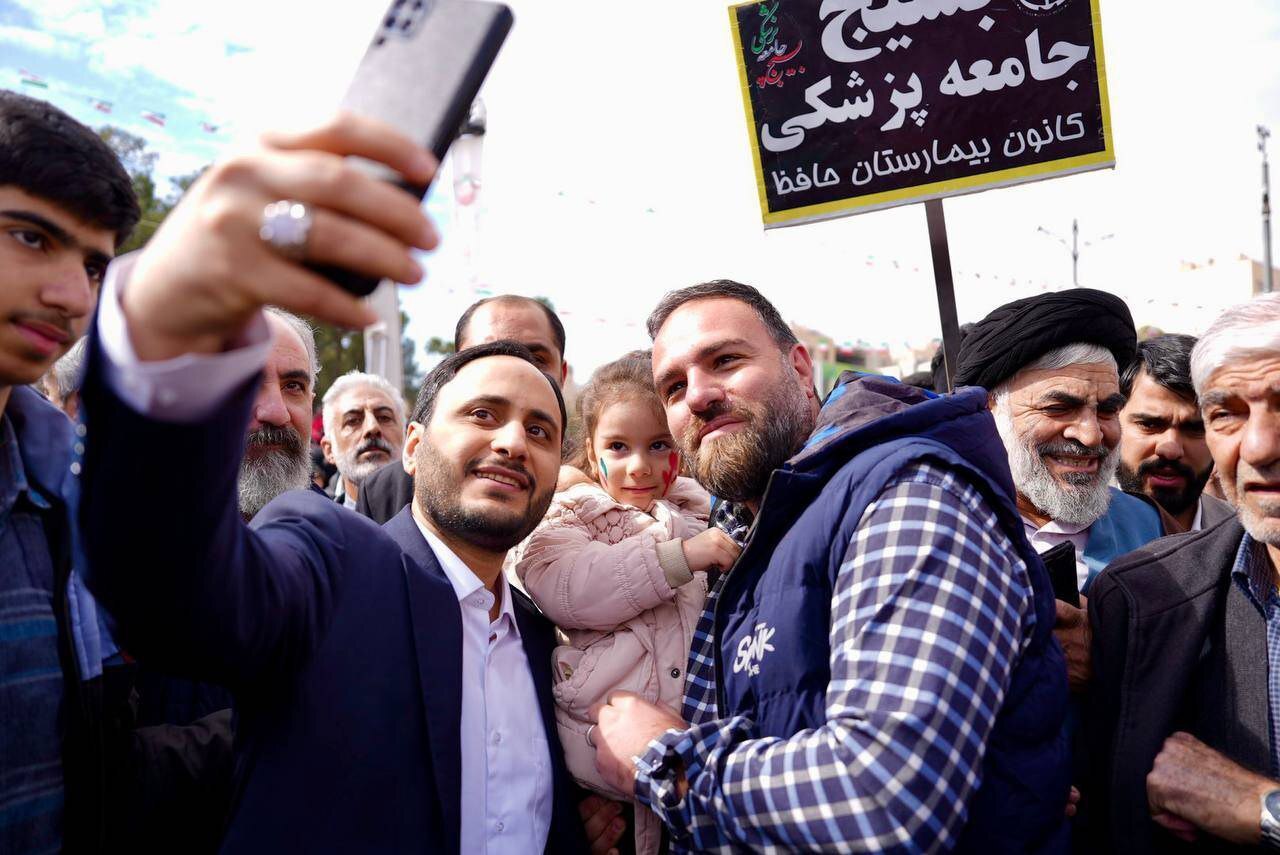 حضور مسئولین جمهوری اسلامی ایران در راهپیمایی 22 بهمن