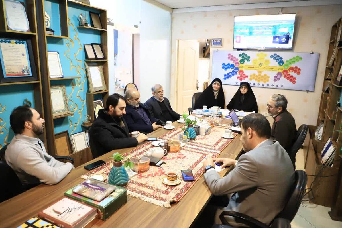 بازدید وزیر کشور از موسسه فرهنگی هنری کاربردی خیبر در کرج