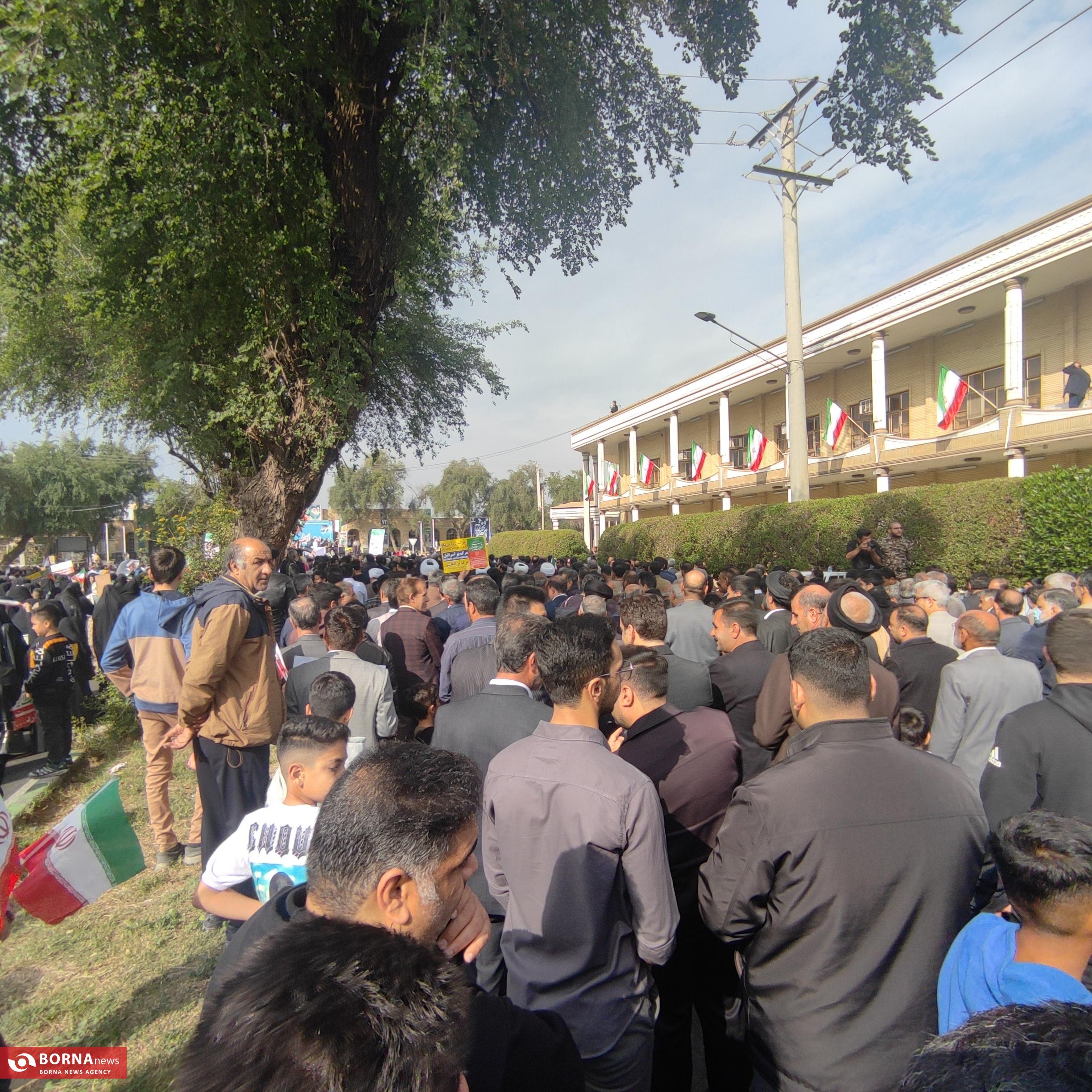 حضور پرشور مردم اندیمشک در راهپیمایی یوم الله 22 بهمن