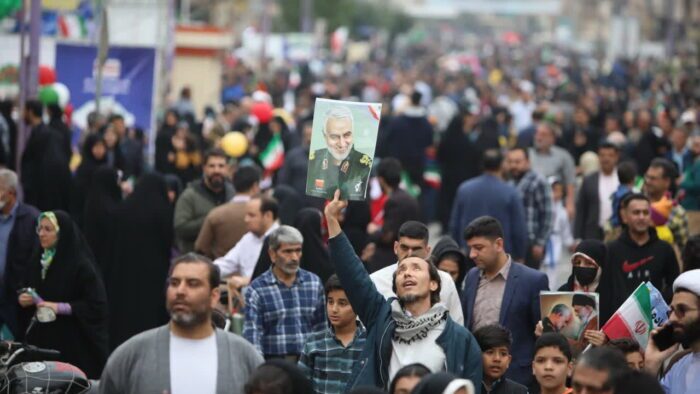 استاندار: مردم خوزستان همواره حامی انقلاب اسلامی بوده اند 