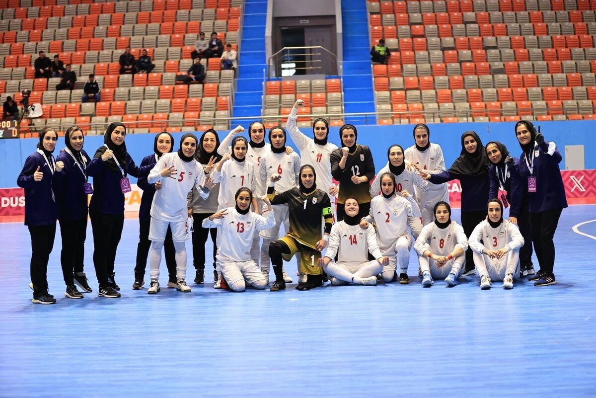 ملی پوشان فوتسال بانوان ایران برای سومین بار کاپ قهرمانی را بالای سر بردند