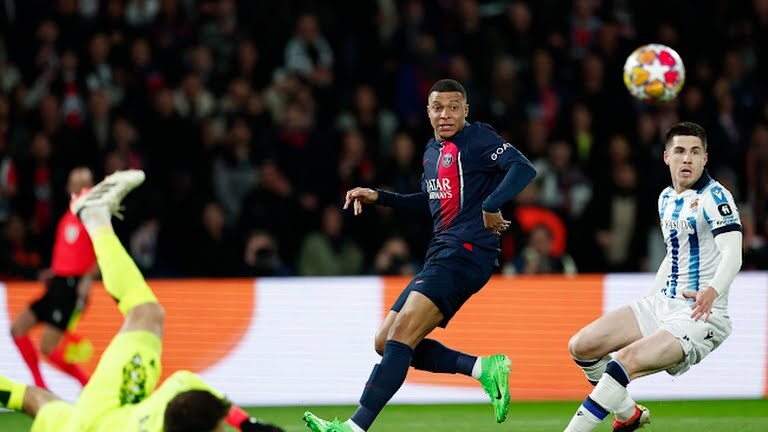 بایرن مونیخ دست خالی به خانه برگشت/ پاری‌سن‌ژرمن به مرحله یک چهارم نهایی نزدیک شد