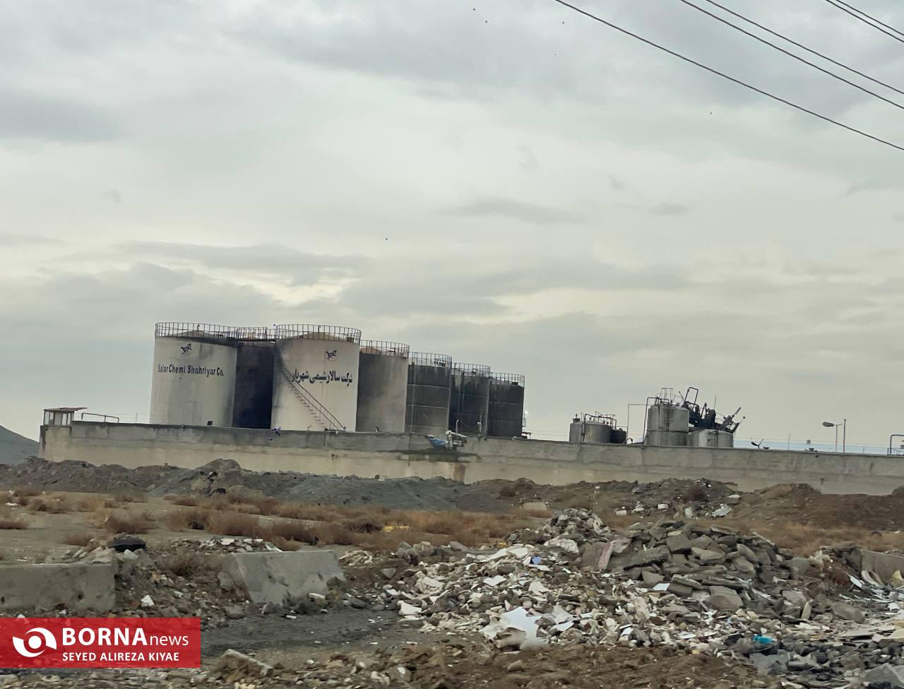 یک روز پس از مهار و آتش سوزی جاده معادن+ عکس