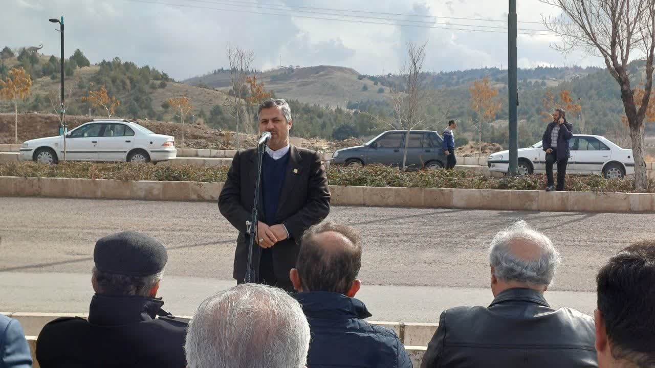 عملیات اجرایی احداث مسکن اساتید دانشگاه بین المللی امام خمینی(ره) در قزوین آغاز شد