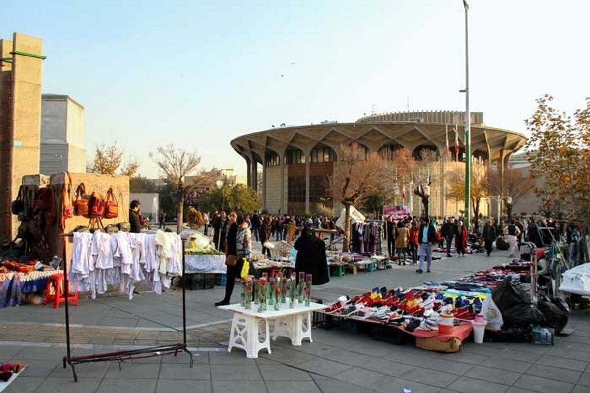 ساماندهی دستفروشان چهارراه و خیابان، ولی عصر (عج) در ۲ نقطه از مناطق ۶ و ۱۱ تهران