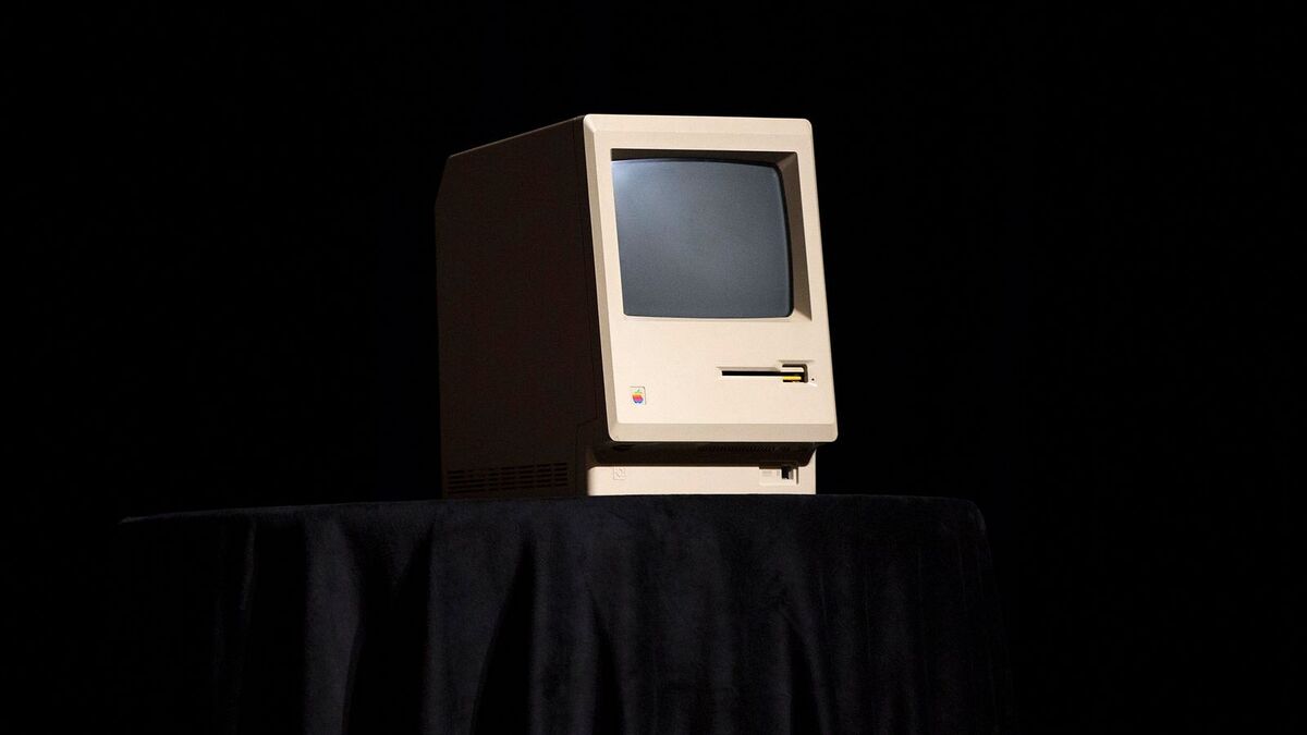اولین کامپیوتر اپل 40 ساله شد