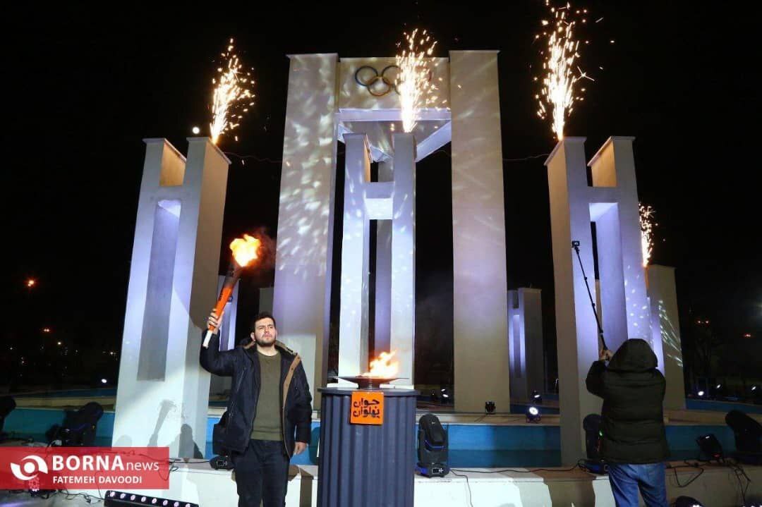 تقدیر علی جوادی از شهردار باقرشهر در افتتاحیه جام جوان پهلوان