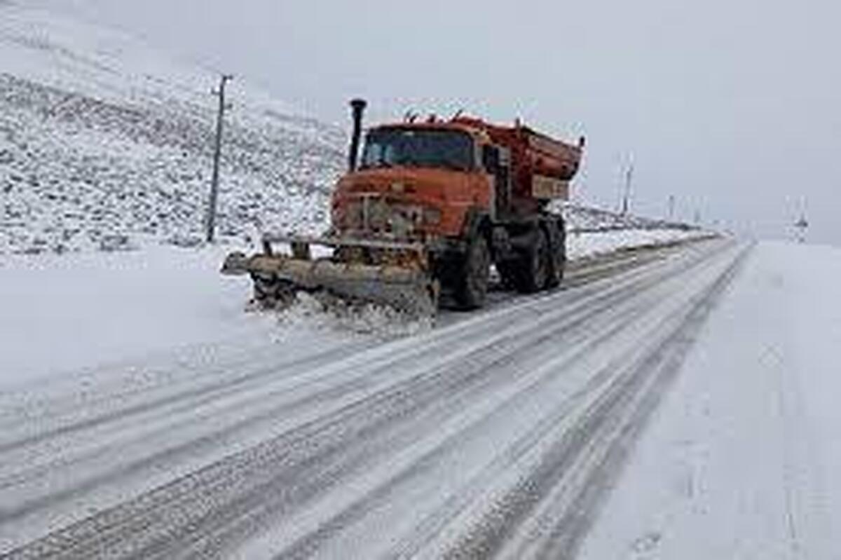بیش از ۱۱هزار کیلومتر برفروبی در محورهای کردستان انجام شد