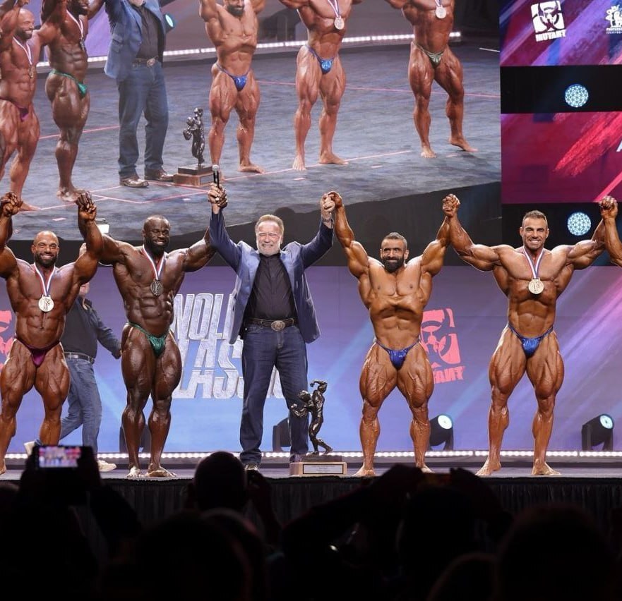 هادی چوپان قهرمان آرنولد کلاسیک شد