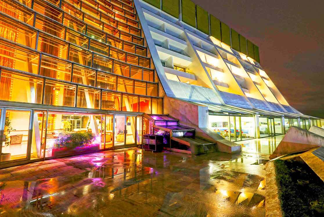 رنج قیمتی رزرو هتل های تهران بهار 1402