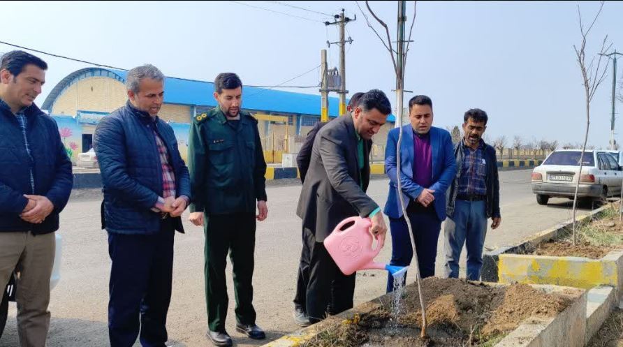 رمز موفقیت شهرداری خاکعلی تعامل و همکاری اعضای شورای شهر با شهردار است رمز موفقیت شهرداری خاکعلی تعامل و همکاری اعضای شورای شهر با شهردار است