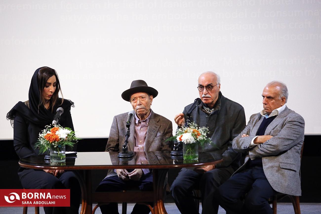 علی نصیریان: عاشق بازیگری و ارتباط انسانی با تماشاگرم