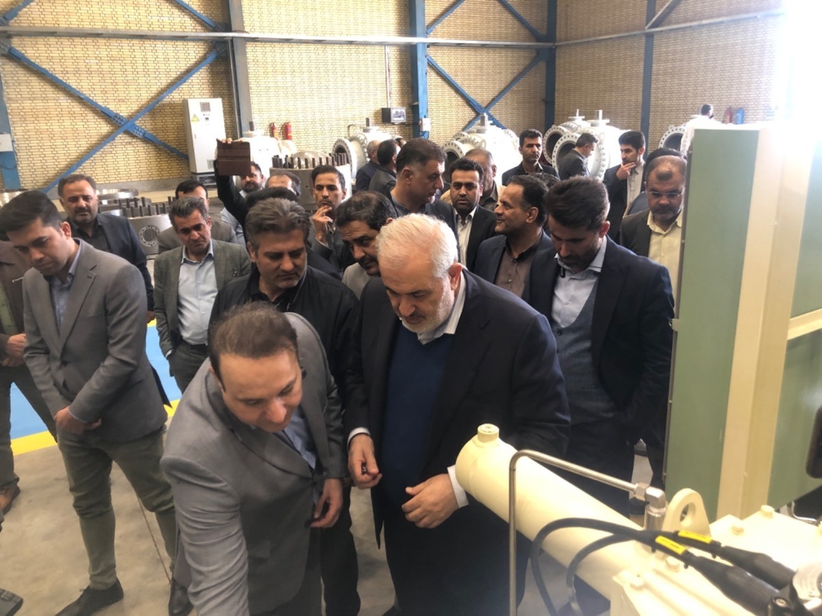 بازدید وزیر صمت و حضور در مراسم بهره برداری از پروژه های بزرگ صنعتی و تولیدی خوزستان