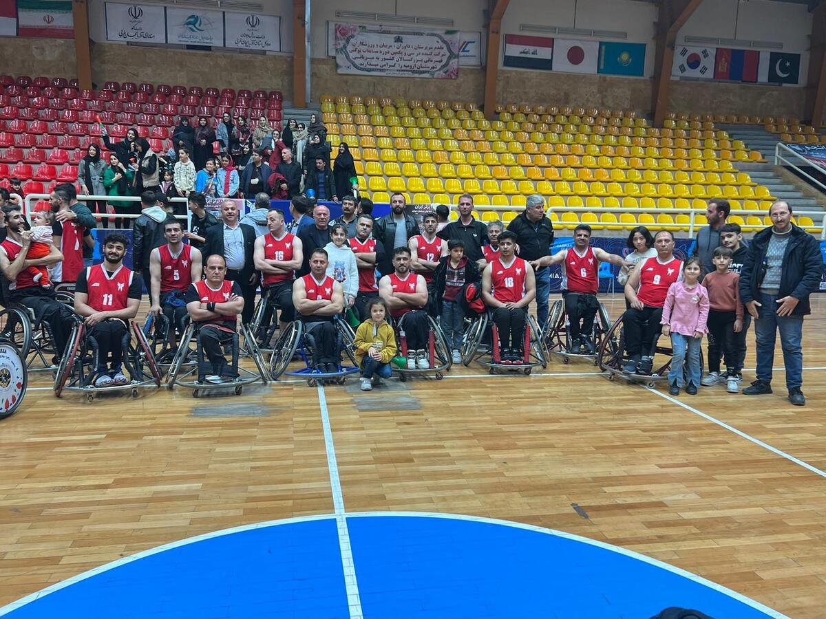  تیم دانشگاه آزاد ارومیه قهرمان لیگ برتر بسکتبال با ویلچر کشور شد 