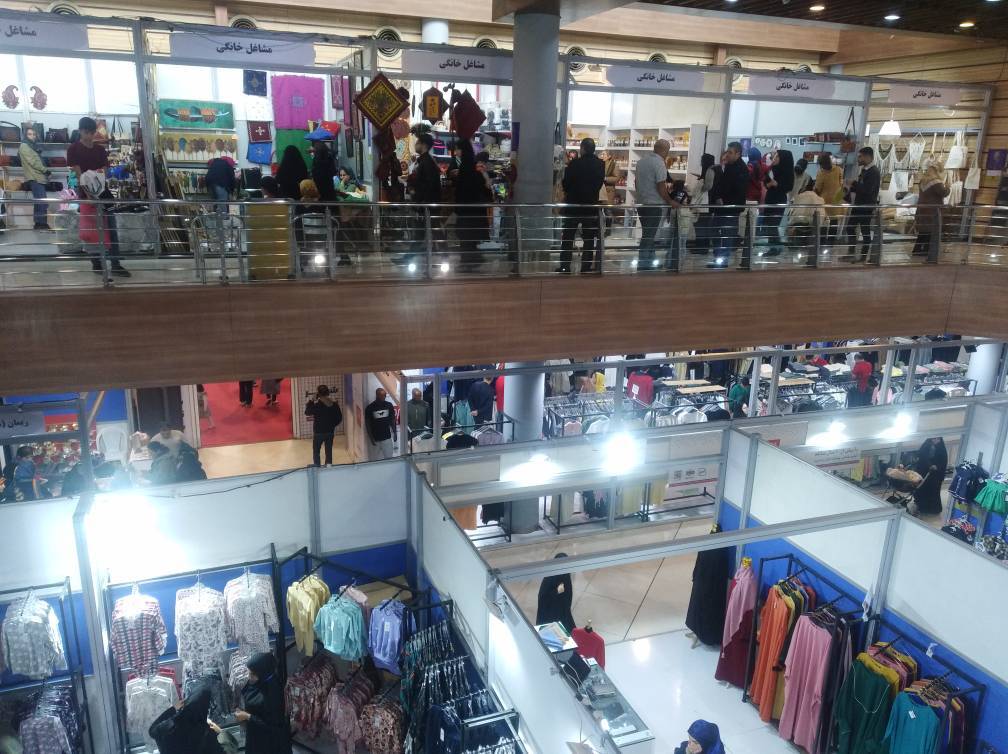 استقبال گسترده خانواده ها از تخفیف ۳۰ درصدی ۱۸۷ غرفه بیستمین نمایشگاه زنان و تولید ملی