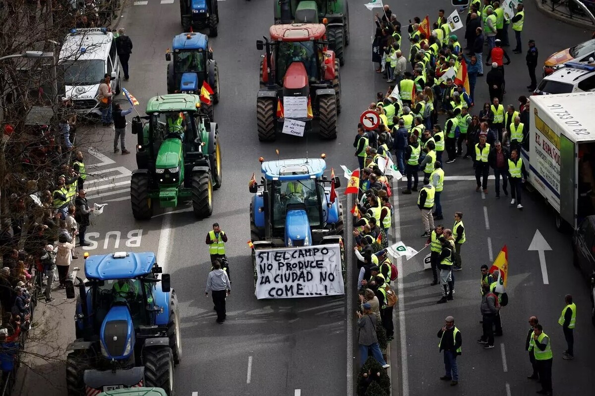 کشاورزان اسپانیایی نیز به اعتراضات کشاورزان سراسر اروپا پیوستند