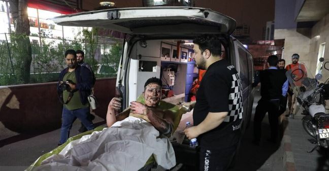 چهارشنبه سوری را چهارشنبه سوزی نکنیم چهارشنبه سوری را چهارشنبه سوزی نکنیم