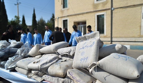 8 باند مواد مخدر در استان قزوین منهدم و 3.5 تن مواد مخدر کشف و ضبط شد 8 باند مواد مخدر در استان قزوین منهدم و 3.5 تن مواد مخدر کشف و ضبط شد