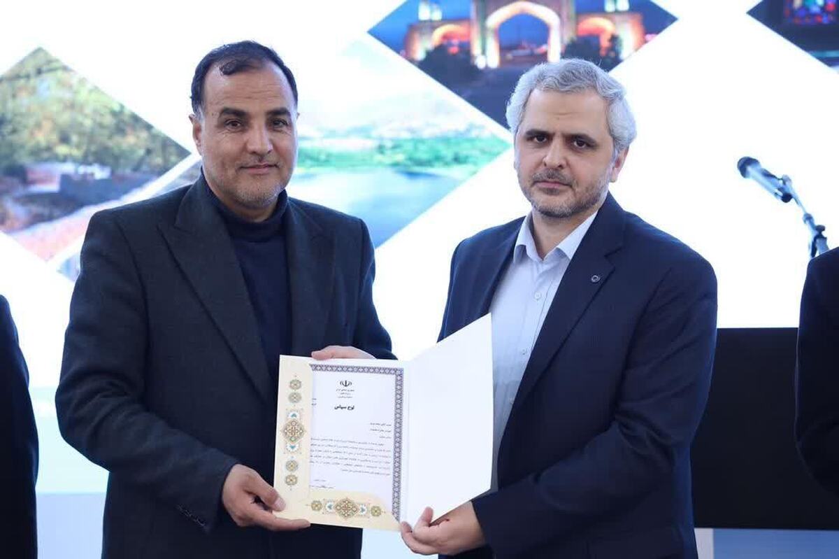 جایزه ملی « شهریار» به شهردار محمدیه تعلق گرفت
