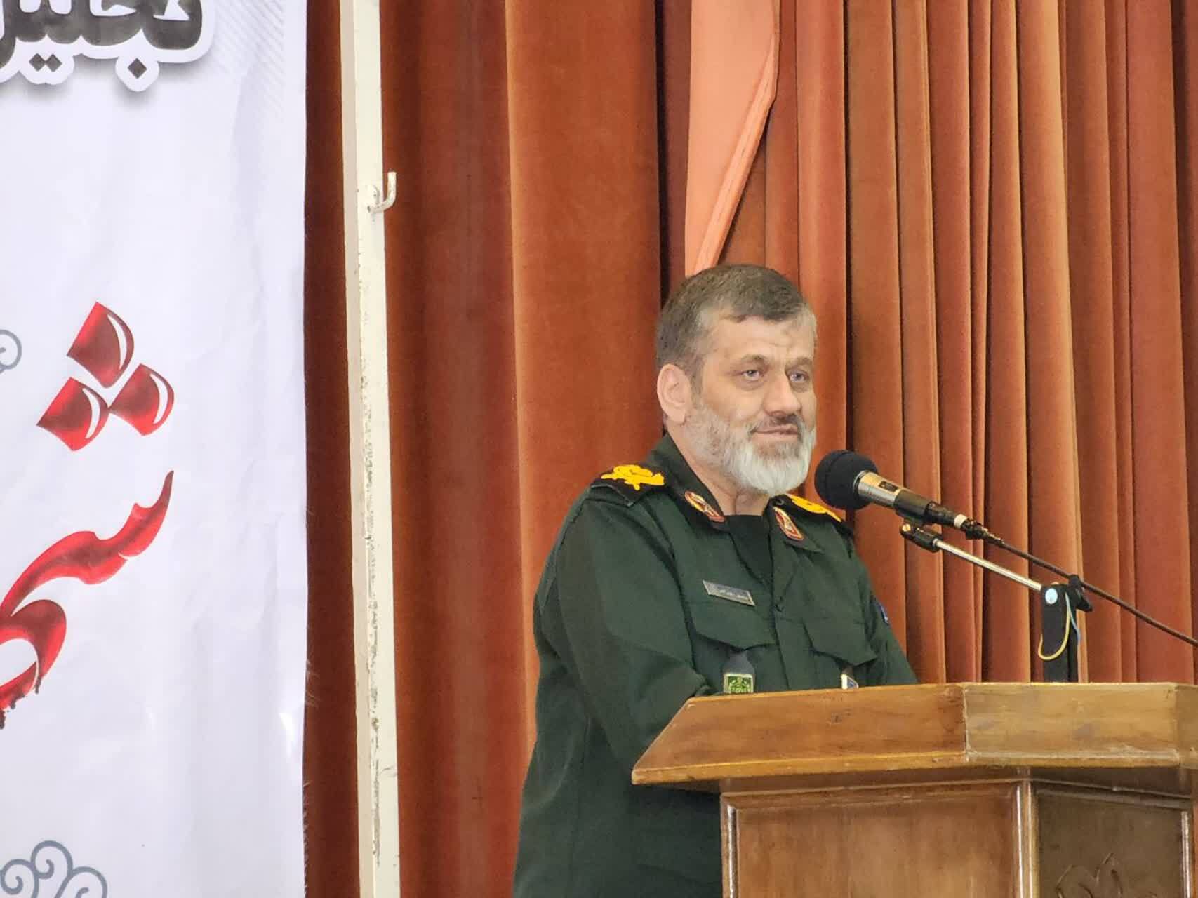 فرزندان شهدا صفحات زرین تاریخ انقلاب اسلامی ایران هستند