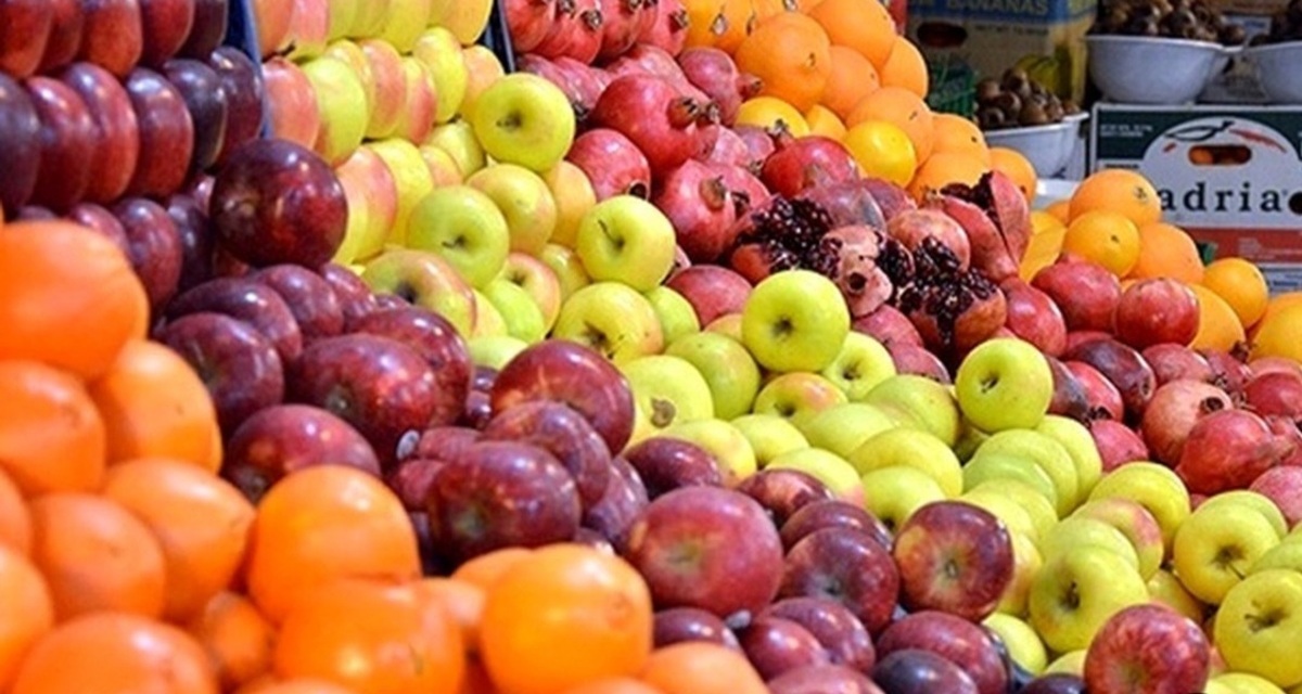 توزیع میوه شب عید در نمایشگاه‌های گلستان آغاز شد