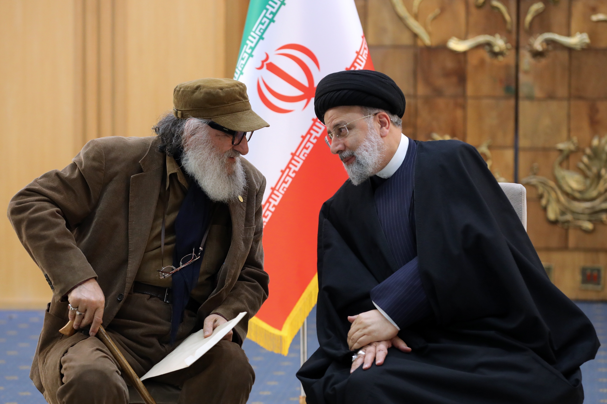 در دیدار رئیس جمهور با هنرمندان چه گذشت؟