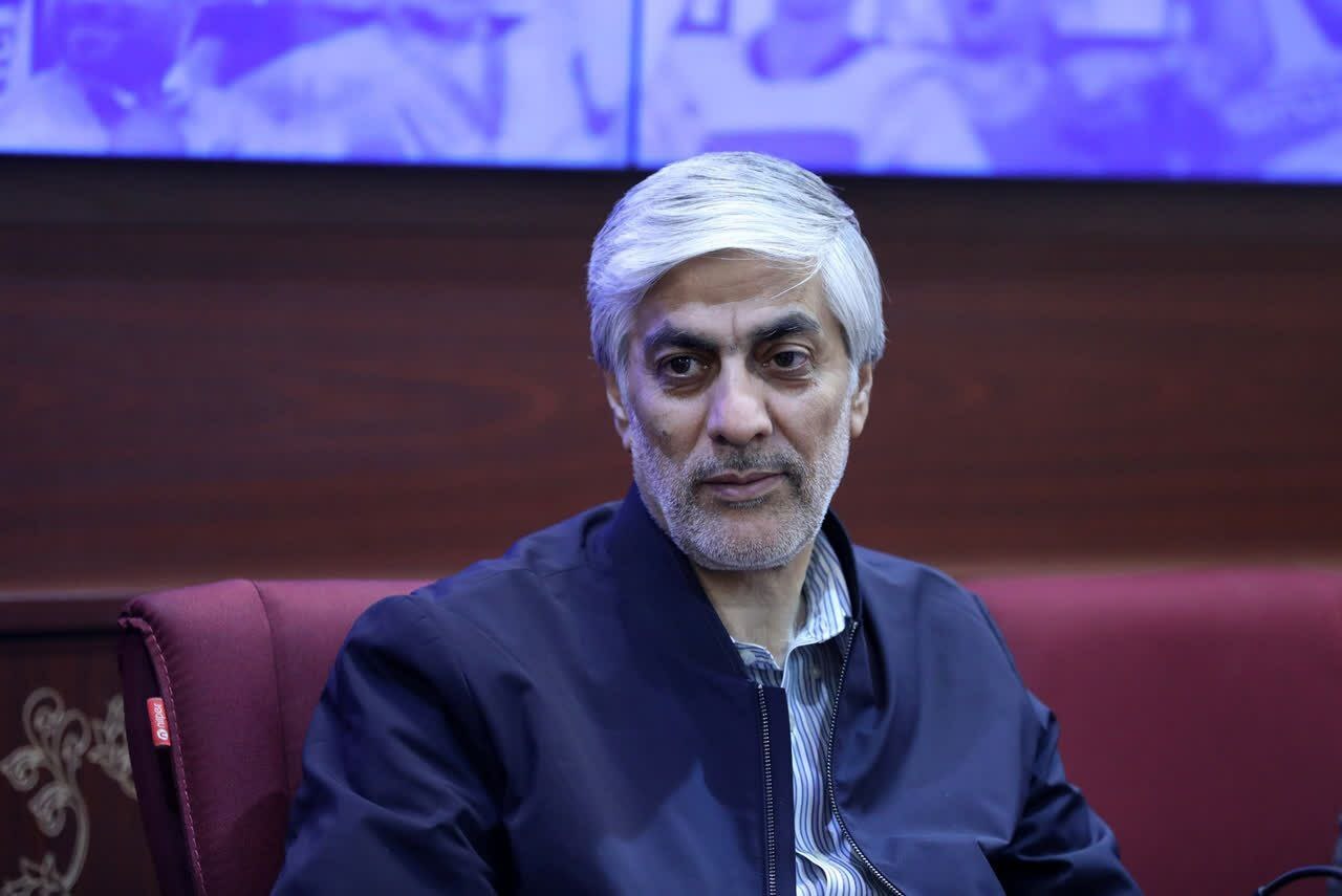 مراسم اهدای حکم رییس فدراسیون والیبال برگزار شد مراسم اهدای حکم رییس فدراسیون والیبال برگزار شد