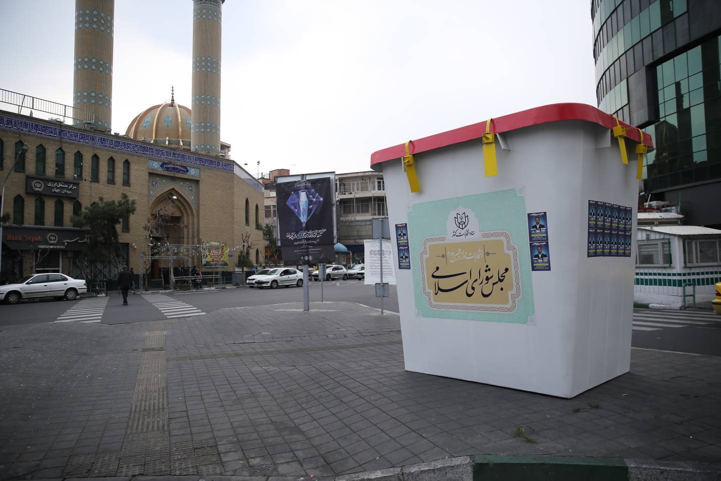 نصب المانهای صندوق رای در ۷ نقطه شهر تهران نصب المانهای صندوق رای در ۷ نقطه شهر تهران