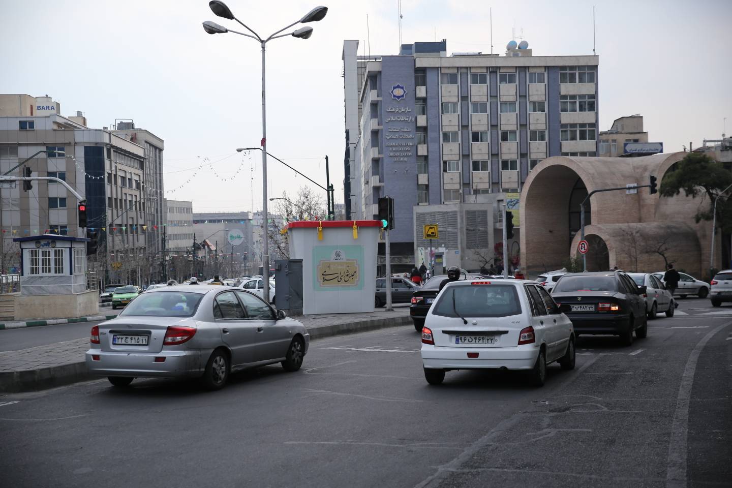 نصب المانهای صندوق رای در ۷ نقطه شهر تهران نصب المانهای صندوق رای در ۷ نقطه شهر تهران