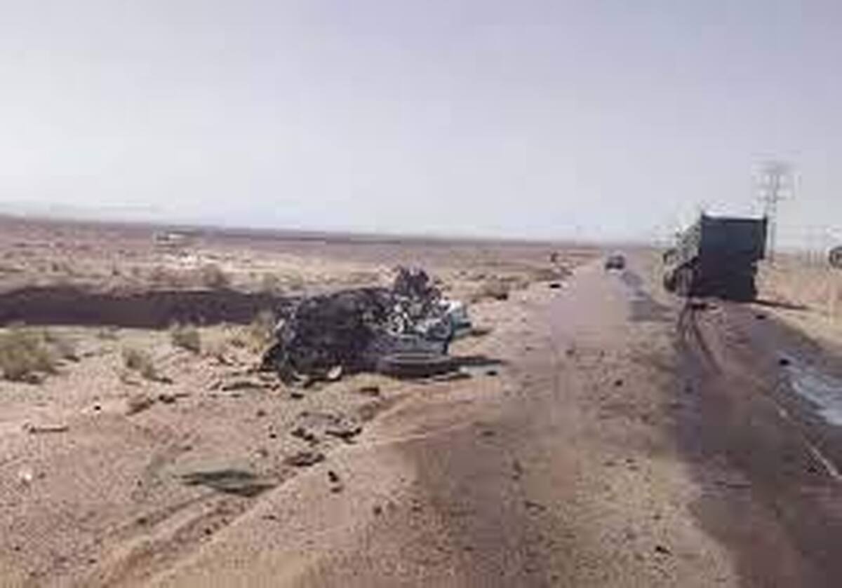 ممنوعیت تردد خودروهای سنگین و نیمه سنگین در جاده یزد به طبس در ایام عید