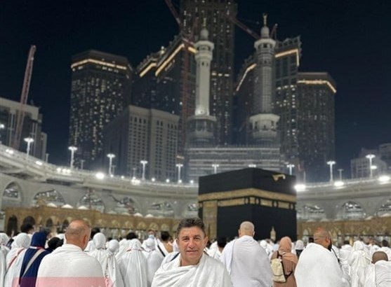 قلعهنویی به خانه خدا رفت + عکس قلعهنویی به خانه خدا رفت + عکس