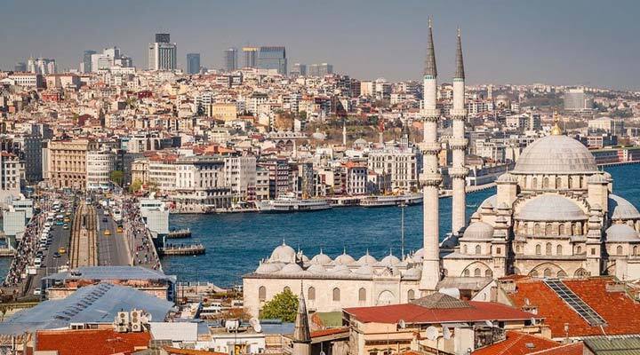 راهنمای کامل سفر به استانبول + هزینه (آپدیت اسفند 1402)