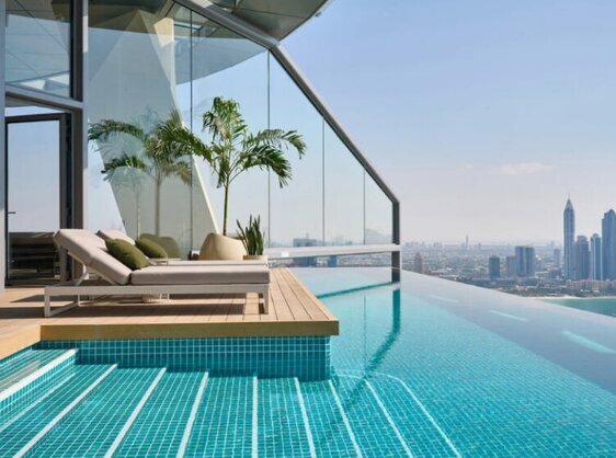 جزییات بلندترین استخر 360 درجه دنیا+عکس جزییات بلندترین استخر 360 درجه دنیا+عکس