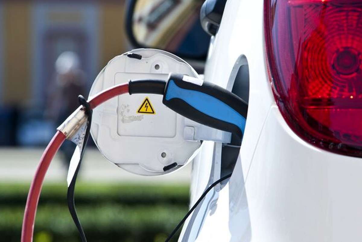 تعرفه شارژ خودروهای برقی اعلام شد