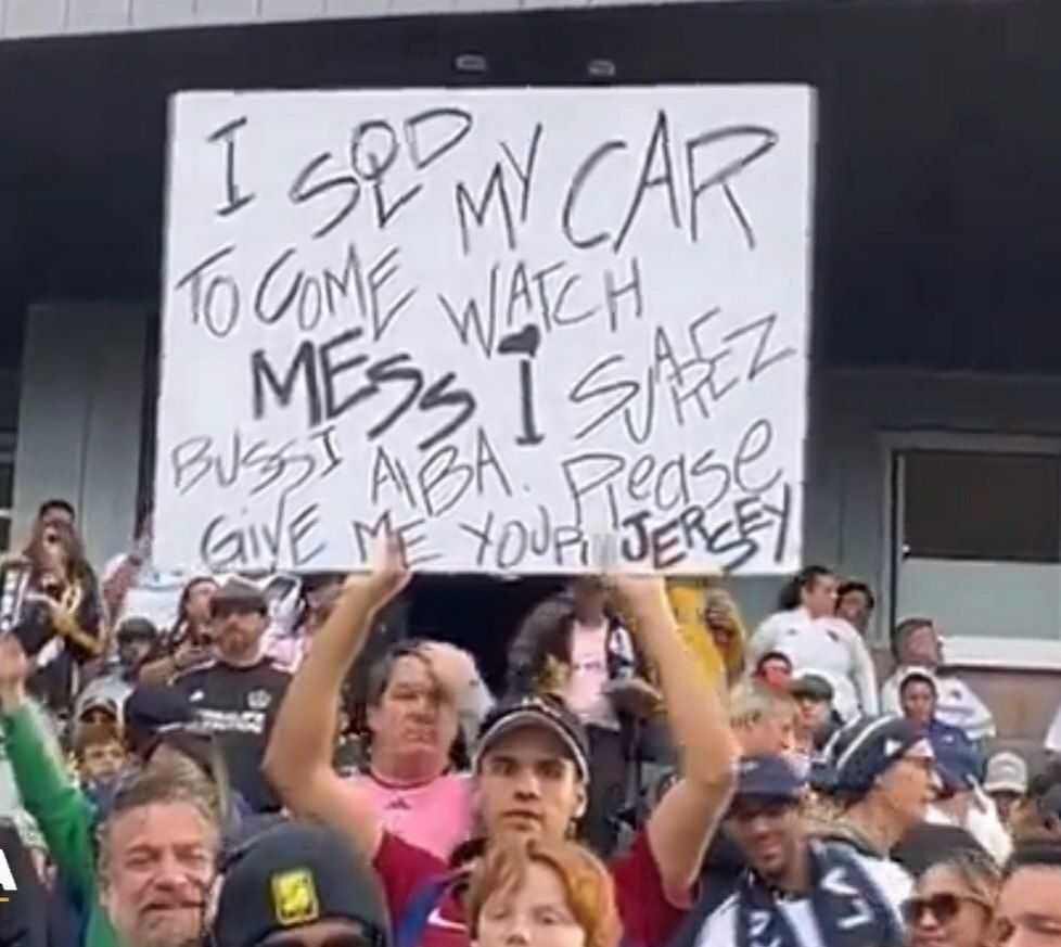 خرج سنگینی که لیونل مسی روی دست یک هوادار گذاشت! + عکس