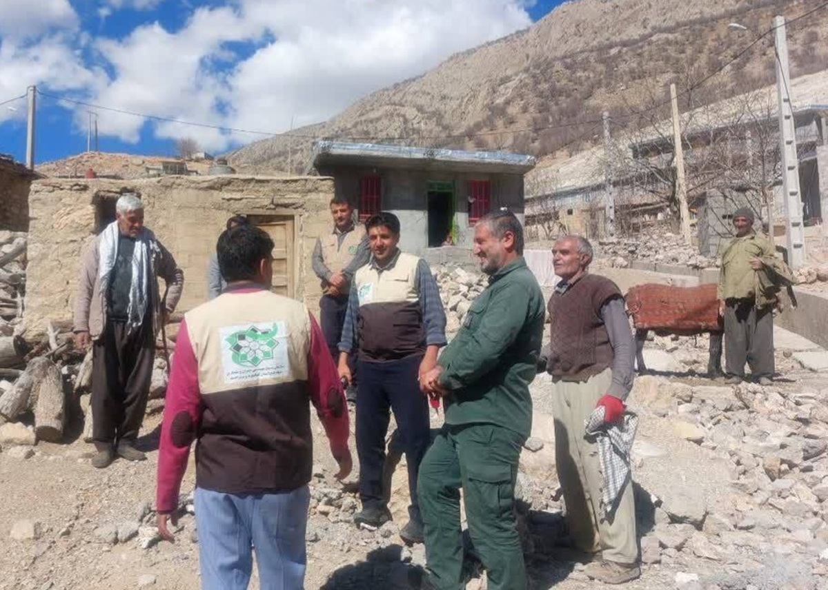 بسیج مهندسین عمران و معماری سپاه فتح پای کار رفع مشکلات عمرانی روستای دلی رچ