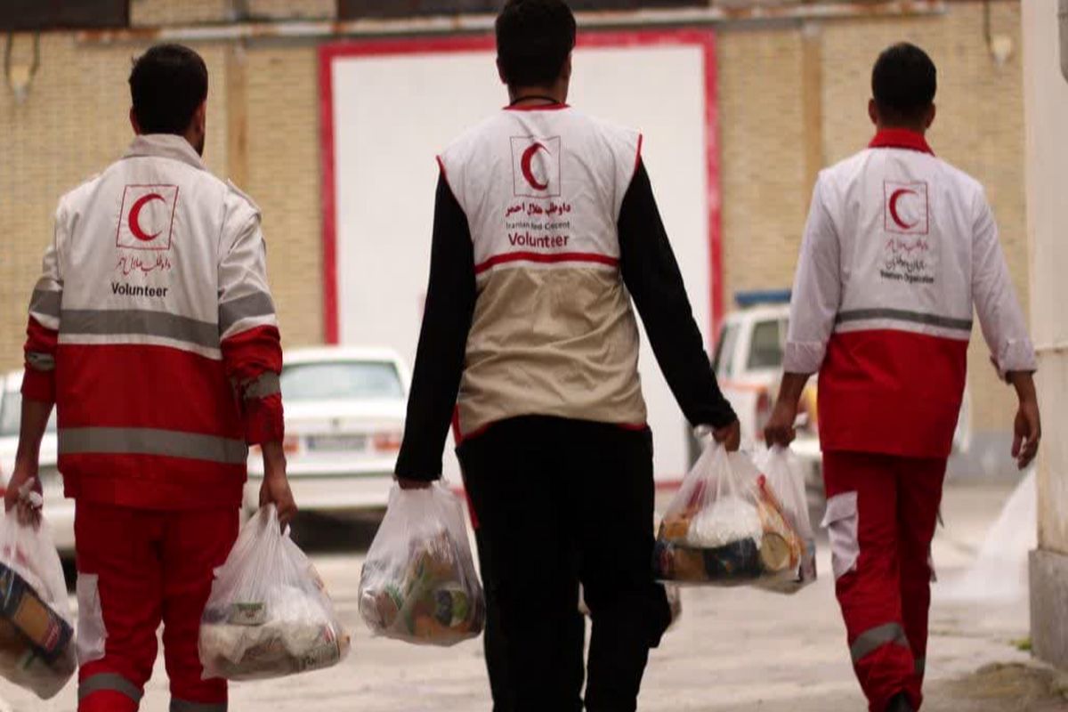 توزیع بسته‌های حمایتی "هلال رحمت" میان ۱۵۰ هزار خانوار در نوروز و رمضان