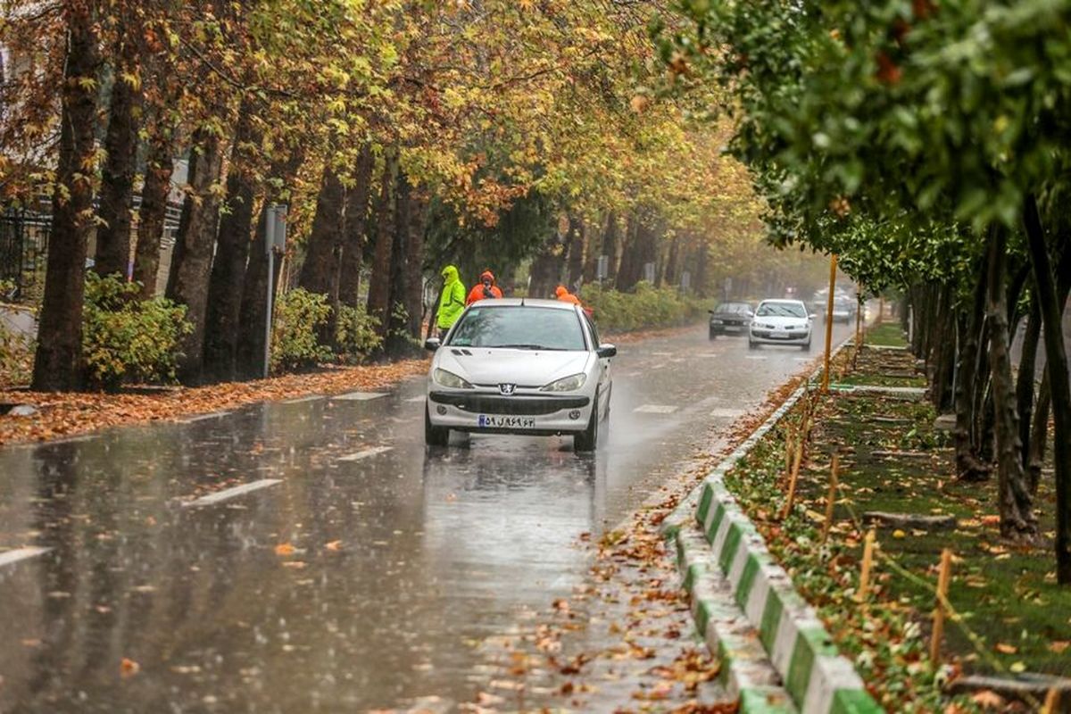 وزش باد در هوای تهران در ۲ روز آینده/ پیش بینی بارش رگبار در برخی از استان های کشور