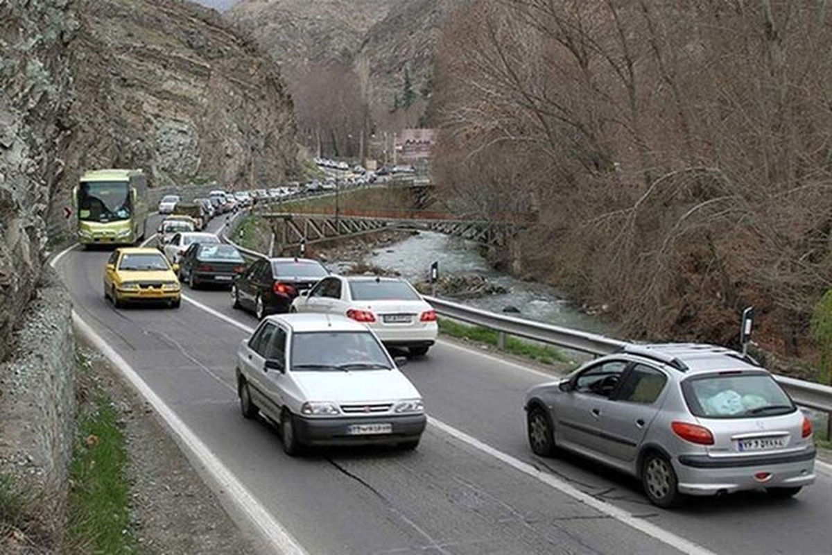 آخرین وضعیت راه‌های کشور / ترافیک سنگین در محور چالوس