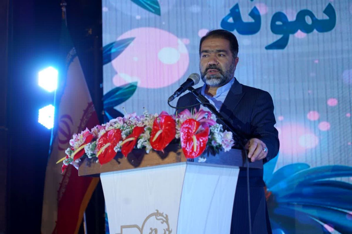 استاندار اصفهان : اصلی ترین رکن نظام تعلیم و تربیت معلم است