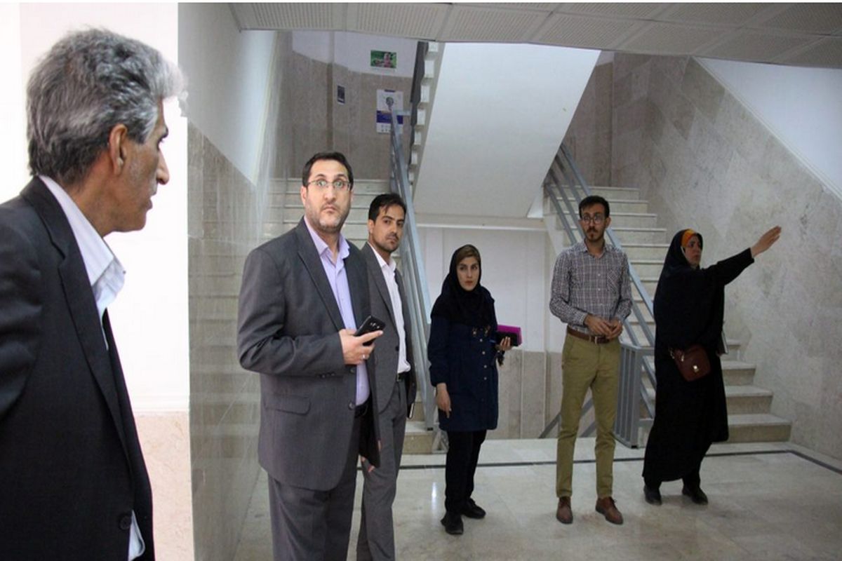 رئیس پارک علم و فنآوری قزوین از پروژه های فنآورانه آبیک بازدید کرد