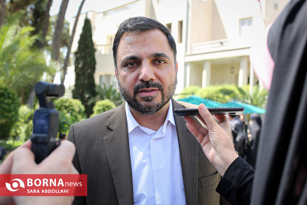 وزیر ارتباطات: ترافیک سرویس‌های متمرکز پیام‌رسان‌های ایرانی طی یک ماه آینده در چند دیتاسنتر توزیع خواهد شد