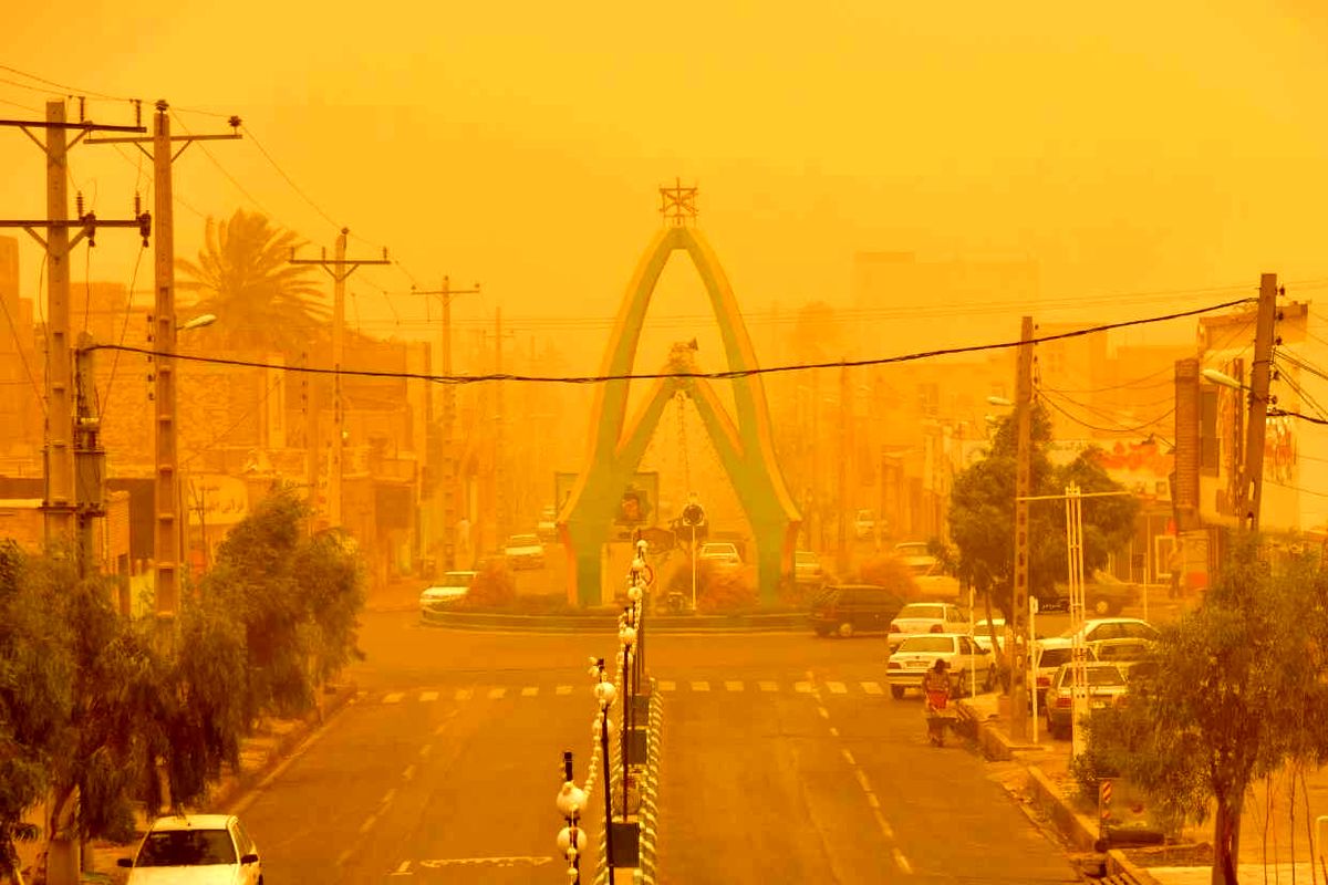 توفان نسبتا شدید منطقه سیستان را در بر می‌گیرد