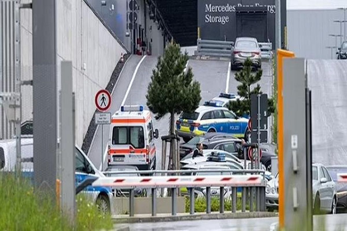 ۲ کشته نتیجه تیراندازی در کارخانه مرسدس بنز آلمان