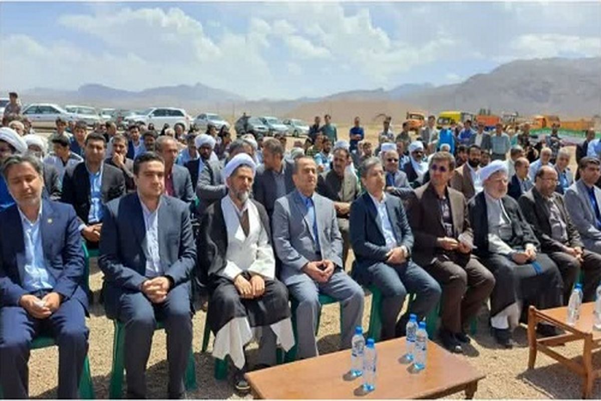 با حضور استاندار خراسان جنوبی عملیات اجرایی کارخانه تولید الیاف شیشه‌ در شهرستان قاینات آغاز شد