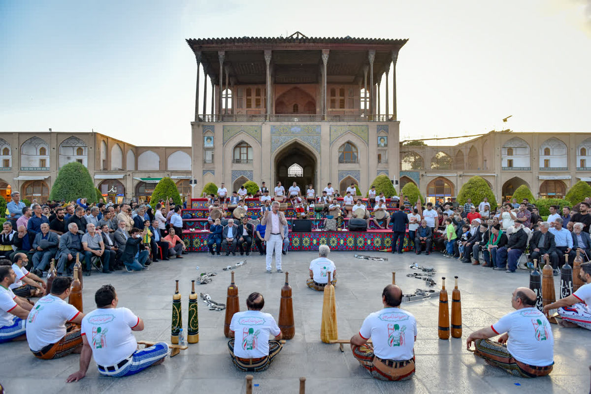 سلام به پهلوانی، خداحافظی با معضلات اجتماعی است